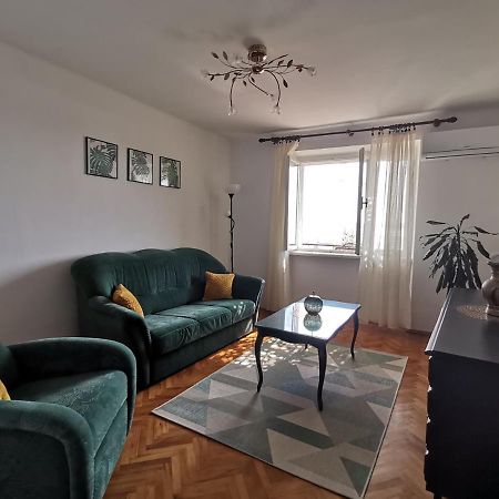 Holiday House Belavista Нови-Винодолски Экстерьер фото